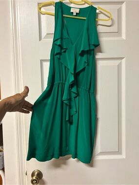 Greylin Emerald Green Ruffle V-Neck Mini Dress, size M